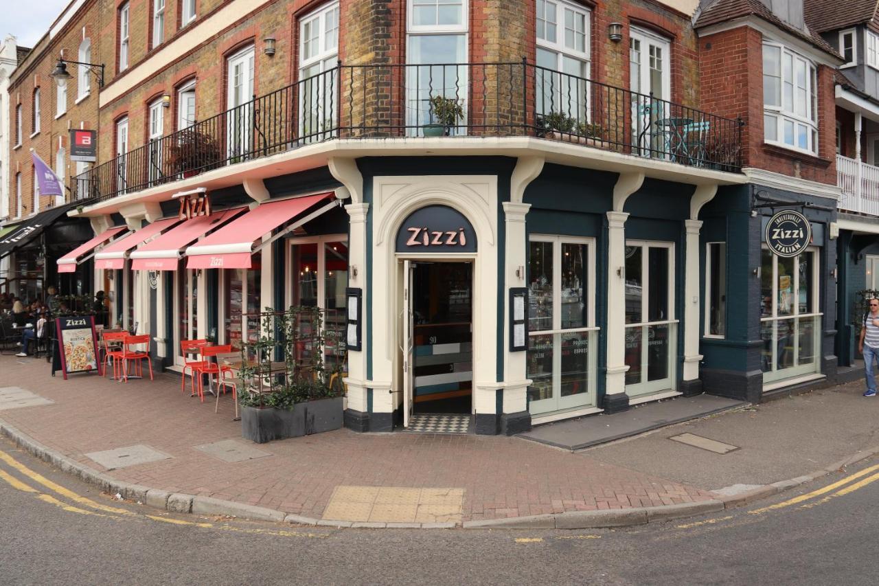Hampton Court - The Kings Rest Appartement Molesey Buitenkant foto