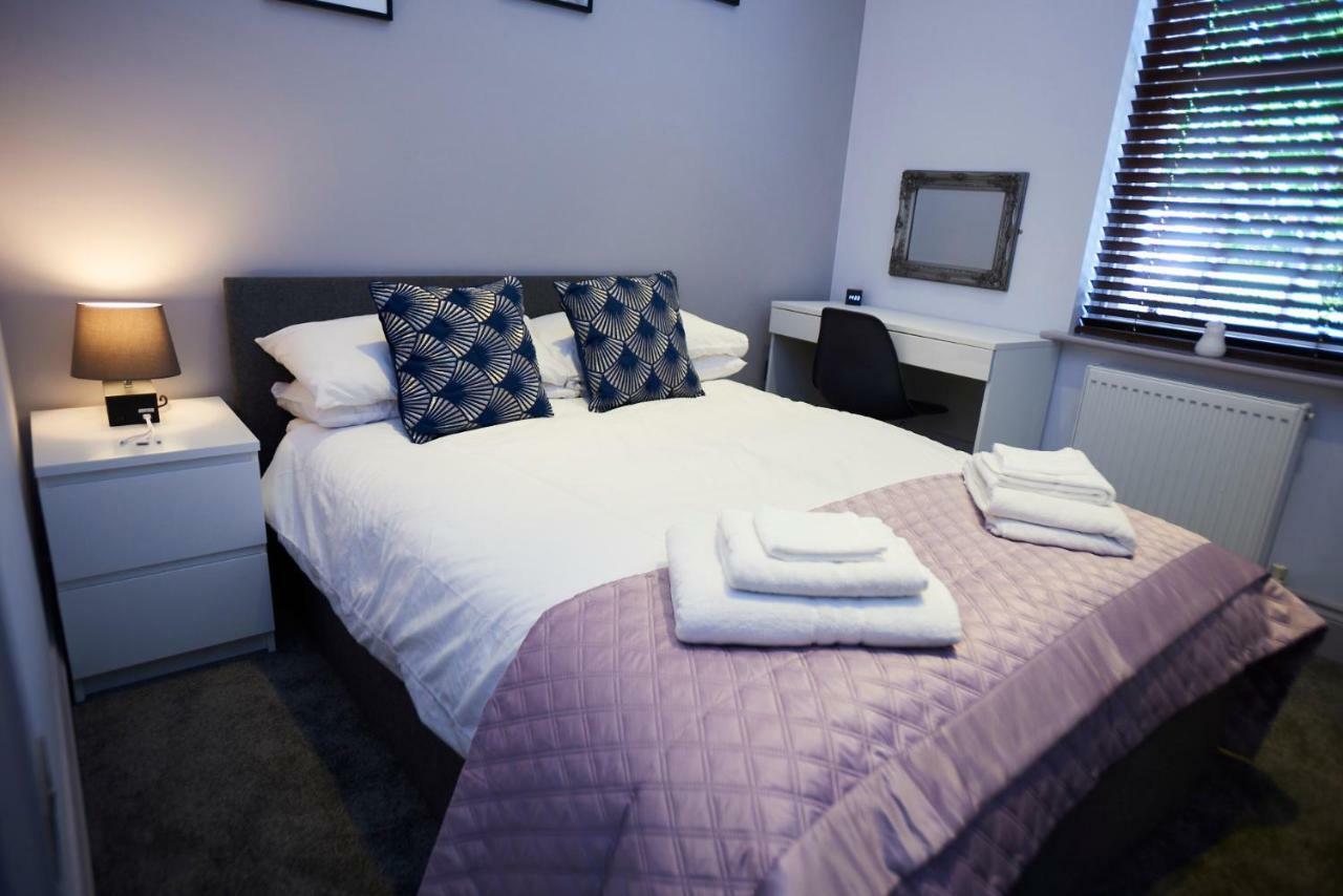 Hampton Court - The Kings Rest Appartement Molesey Buitenkant foto